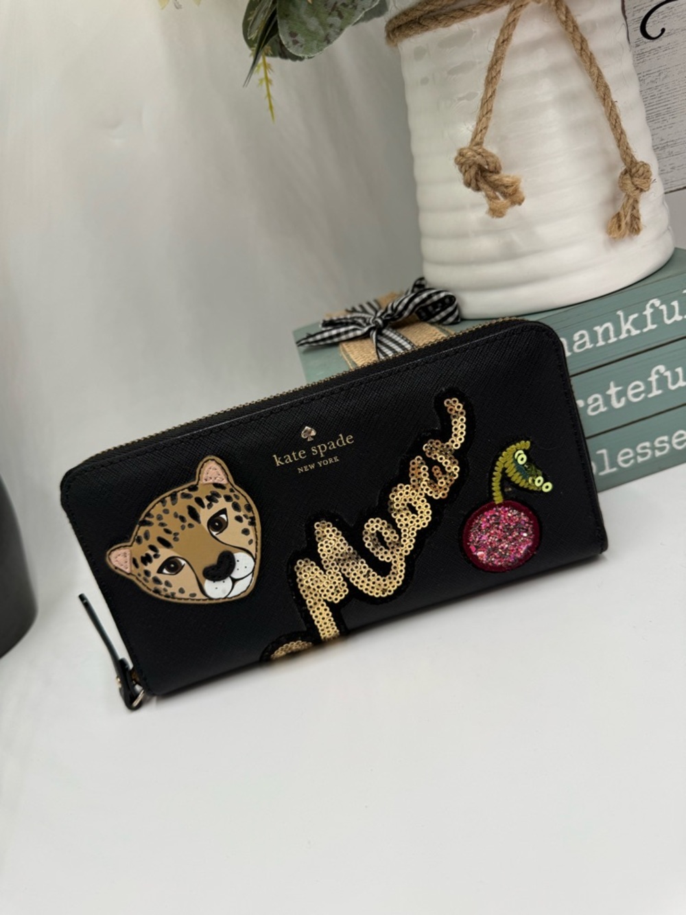 Kate Spade "Meow" Run Wild Cheetah Sequin Zip Around Continental Wallet - Picture 1 of 4